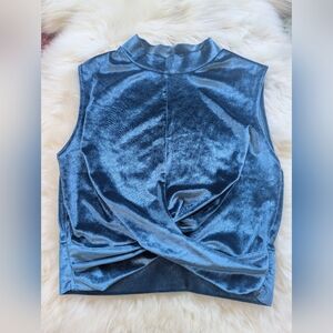 re:named vellvet teal crop op